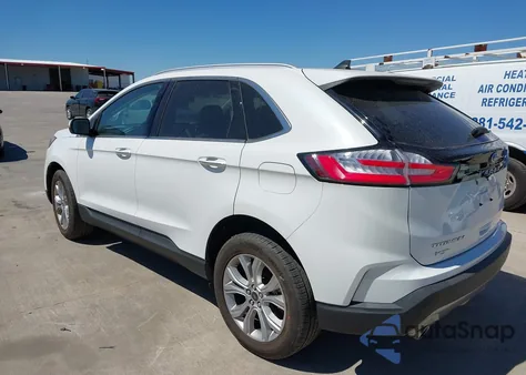 2024 Ford Edge Titanium z USA, uszkodzony, nr VIN 2FMPK4K98RBA75080